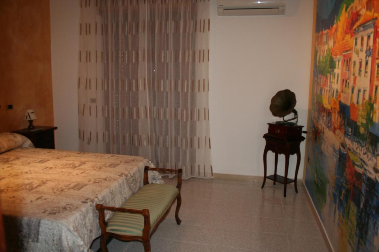 Costa D'Amalfi E Cilento Bed & Breakfast Pontecagnano Bagian luar foto
