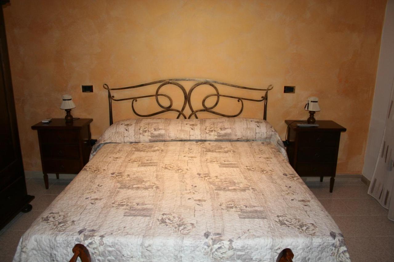 Costa D'Amalfi E Cilento Bed & Breakfast Pontecagnano Bagian luar foto
