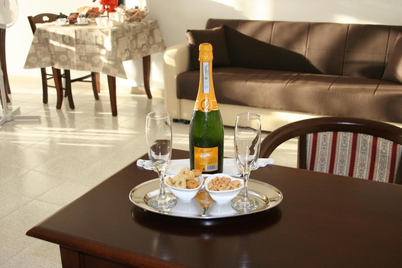 Costa D'Amalfi E Cilento Bed & Breakfast Pontecagnano Bagian luar foto
