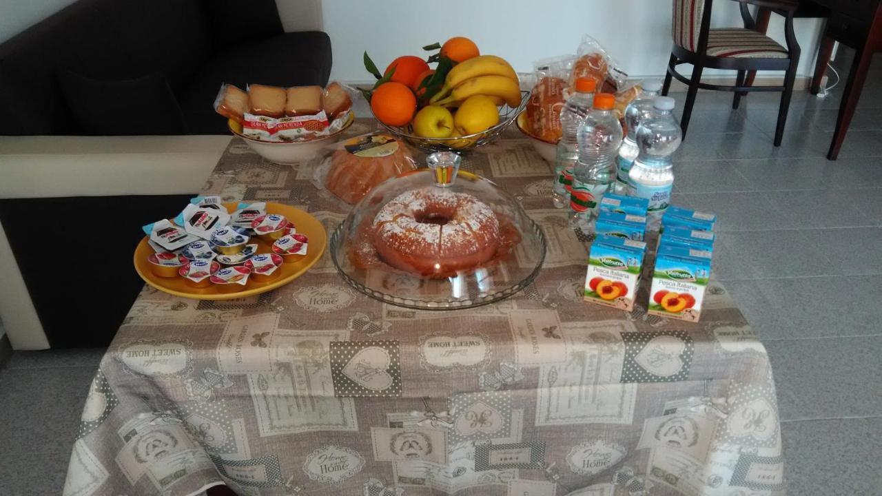 Costa D'Amalfi E Cilento Bed & Breakfast Pontecagnano Bagian luar foto